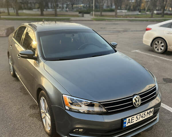 Серый Фольксваген Джетта, объемом двигателя 1.8 л и пробегом 148 тыс. км за 10500 $, фото 6 на Automoto.ua