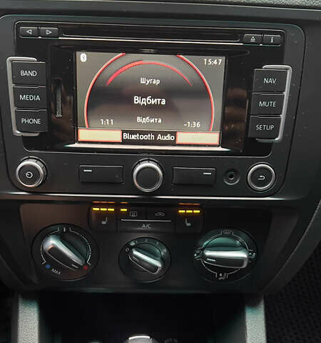 Серый Фольксваген Джетта, объемом двигателя 1.8 л и пробегом 169 тыс. км за 8900 $, фото 23 на Automoto.ua