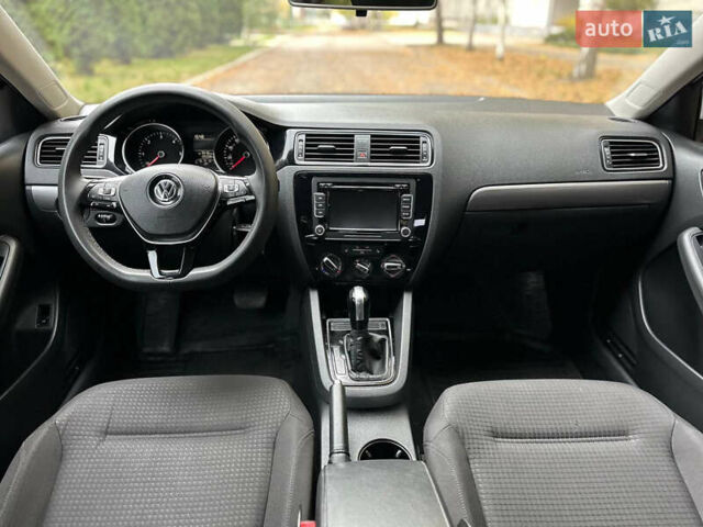 Сірий Фольксваген Джетта, об'ємом двигуна 2 л та пробігом 198 тис. км за 11500 $, фото 30 на Automoto.ua