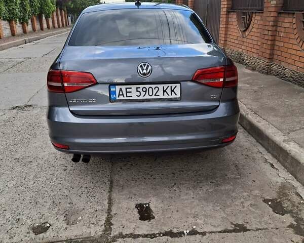 Серый Фольксваген Джетта, объемом двигателя 1.8 л и пробегом 250 тыс. км за 9100 $, фото 7 на Automoto.ua