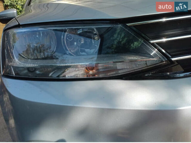 Серый Фольксваген Джетта, объемом двигателя 1.4 л и пробегом 120 тыс. км за 9800 $, фото 16 на Automoto.ua