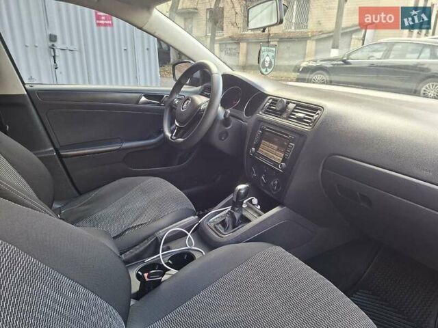 Серый Фольксваген Джетта, объемом двигателя 1.98 л и пробегом 257 тыс. км за 8100 $, фото 6 на Automoto.ua