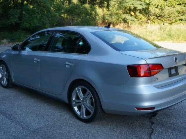 Серый Фольксваген Джетта, объемом двигателя 2 л и пробегом 77 тыс. км за 9000 $, фото 3 на Automoto.ua