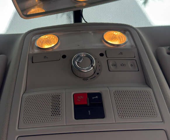 Серый Фольксваген Джетта, объемом двигателя 1.8 л и пробегом 157 тыс. км за 12500 $, фото 17 на Automoto.ua