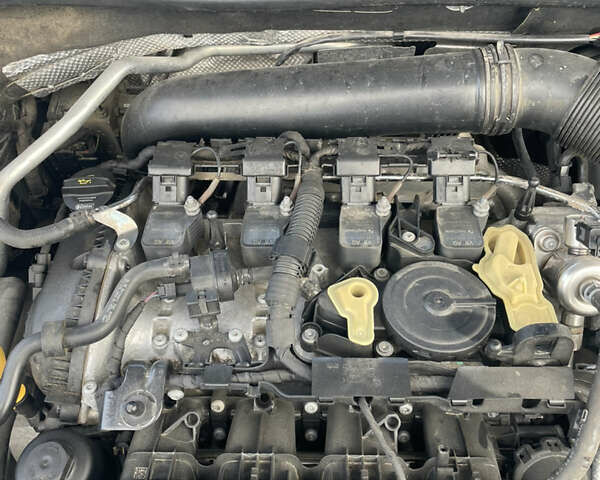 Сірий Фольксваген Джетта, об'ємом двигуна 1.8 л та пробігом 163 тис. км за 9200 $, фото 24 на Automoto.ua