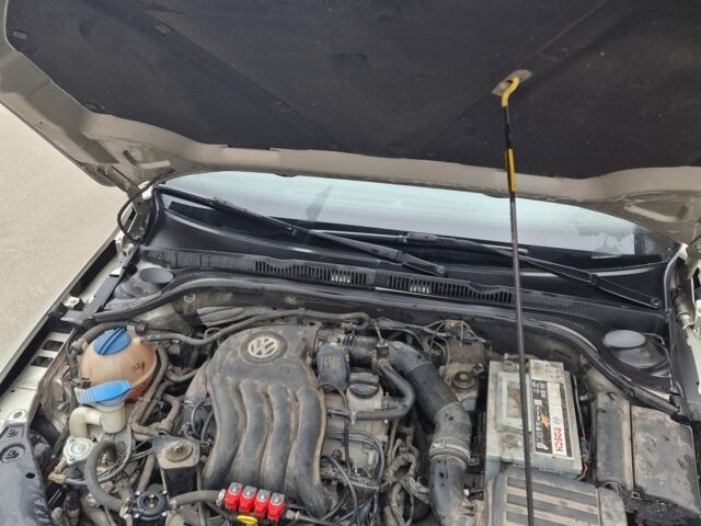 Серый Фольксваген Джетта, объемом двигателя 2 л и пробегом 229 тыс. км за 8900 $, фото 7 на Automoto.ua