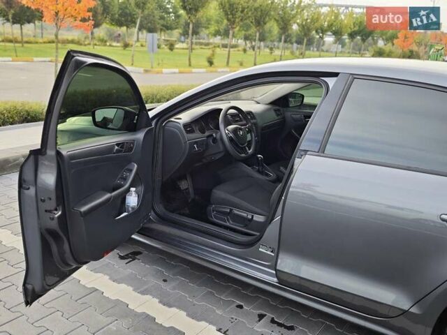 Фольксваген Джетта 2015 в Ирпене на Automoto.ua Серый Фольксваген Джетта, объемом двигателя 1.98 л и пробегом 158 тыс. км за 9500 $, фото 9 на Automoto.ua