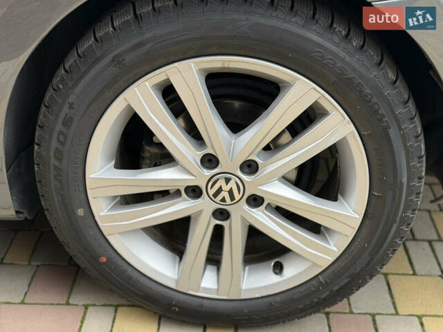 Сірий Фольксваген Джетта, об'ємом двигуна 2 л та пробігом 175 тис. км за 12499 $, фото 21 на Automoto.ua