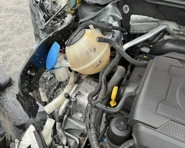 Серый Фольксваген Джетта, объемом двигателя 2 л и пробегом 137 тыс. км за 6000 $, фото 3 на Automoto.ua