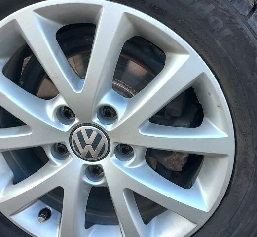 Серый Фольксваген Джетта, объемом двигателя 2 л и пробегом 270 тыс. км за 8300 $, фото 9 на Automoto.ua