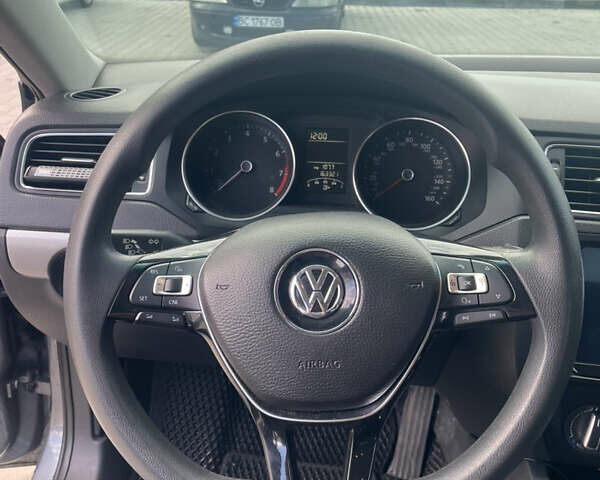 Сірий Фольксваген Джетта, об'ємом двигуна 1.8 л та пробігом 163 тис. км за 9200 $, фото 9 на Automoto.ua