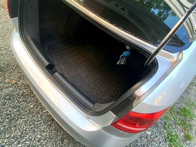 Серый Фольксваген Джетта, объемом двигателя 2 л и пробегом 159 тыс. км за 10000 $, фото 2 на Automoto.ua