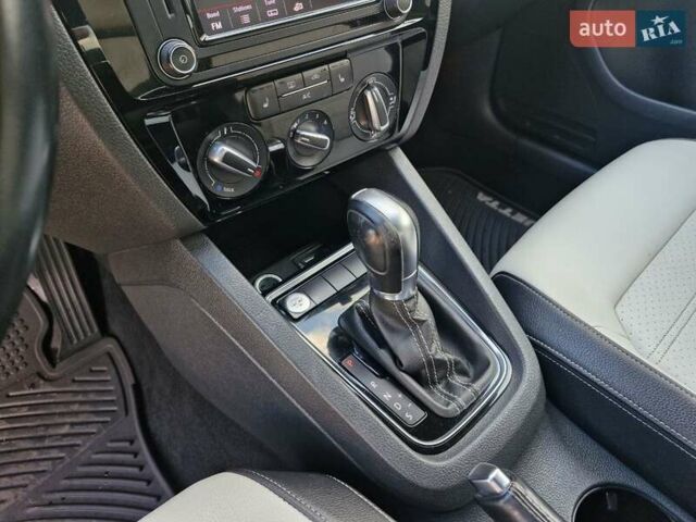 Сірий Фольксваген Джетта, об'ємом двигуна 1.8 л та пробігом 278 тис. км за 9999 $, фото 21 на Automoto.ua