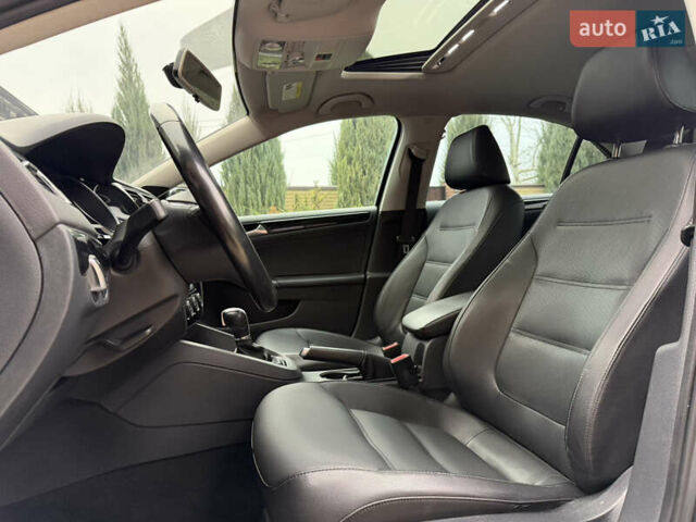 Сірий Фольксваген Джетта, об'ємом двигуна 2 л та пробігом 175 тис. км за 12499 $, фото 36 на Automoto.ua