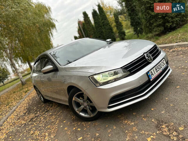 Сірий Фольксваген Джетта, об'ємом двигуна 2 л та пробігом 198 тис. км за 11500 $, фото 3 на Automoto.ua