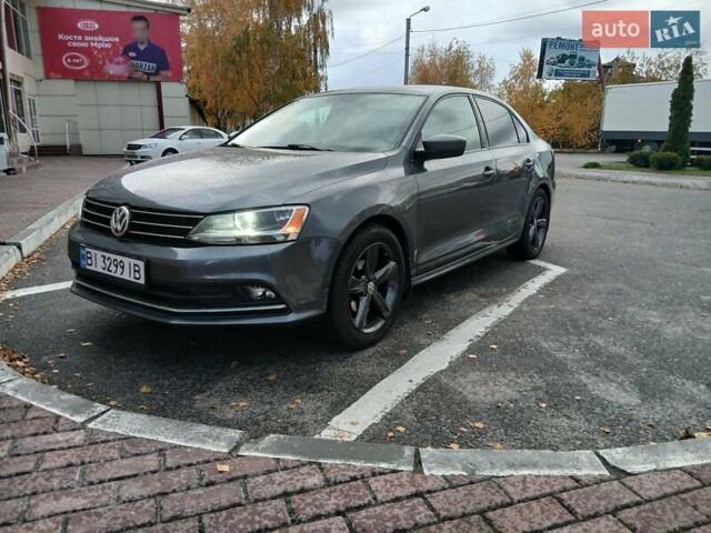 Фольксваген Джетта 2015 в Кременчуге на Automoto.ua Серый Фольксваген Джетта, объемом двигателя 2 л и пробегом 135 тыс. км за 11000 $, фото 4 на Automoto.ua