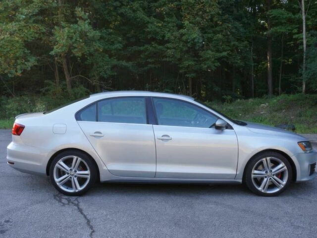 Серый Фольксваген Джетта, объемом двигателя 2 л и пробегом 77 тыс. км за 9000 $, фото 6 на Automoto.ua