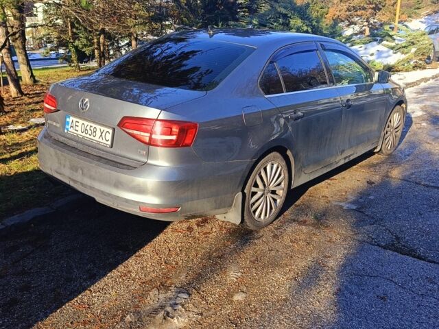 Сірий Фольксваген Джетта, об'ємом двигуна 1.8 л та пробігом 180 тис. км за 8706 $, фото 1 на Automoto.ua