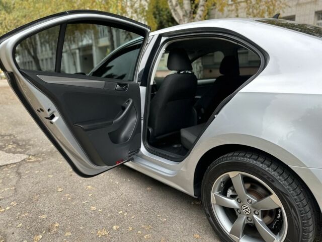 Серый Фольксваген Джетта, объемом двигателя 2 л и пробегом 199 тыс. км за 11500 $, фото 16 на Automoto.ua