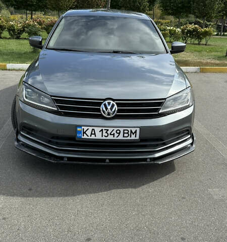 Серый Фольксваген Джетта, объемом двигателя 1.39 л и пробегом 133 тыс. км за 10900 $, фото 1 на Automoto.ua