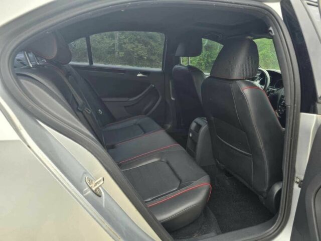 Серый Фольксваген Джетта, объемом двигателя 2 л и пробегом 72 тыс. км за 8000 $, фото 9 на Automoto.ua