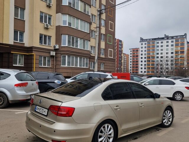 Серый Фольксваген Джетта, объемом двигателя 2 л и пробегом 229 тыс. км за 8900 $, фото 4 на Automoto.ua