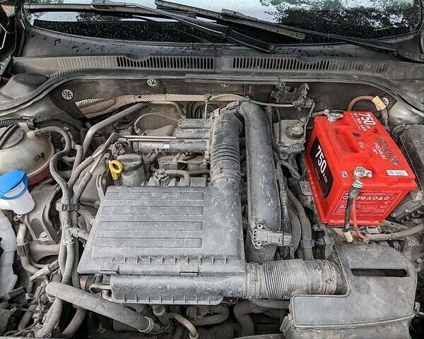 Серый Фольксваген Джетта, объемом двигателя 1.4 л и пробегом 65 тыс. км за 10500 $, фото 8 на Automoto.ua