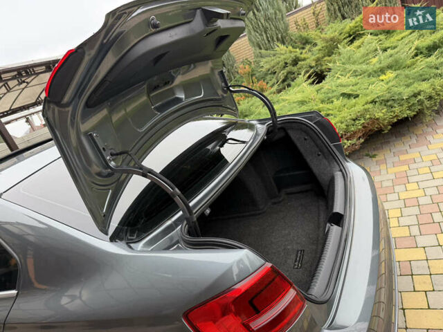 Сірий Фольксваген Джетта, об'ємом двигуна 2 л та пробігом 175 тис. км за 12499 $, фото 48 на Automoto.ua