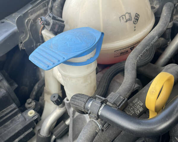 Сірий Фольксваген Джетта, об'ємом двигуна 1.8 л та пробігом 163 тис. км за 9200 $, фото 27 на Automoto.ua