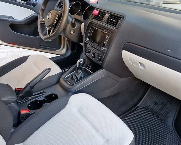 Серый Фольксваген Джетта, объемом двигателя 1.98 л и пробегом 229 тыс. км за 8900 $, фото 13 на Automoto.ua