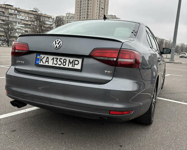 Сірий Фольксваген Джетта, об'ємом двигуна 1.8 л та пробігом 235 тис. км за 9900 $, фото 6 на Automoto.ua