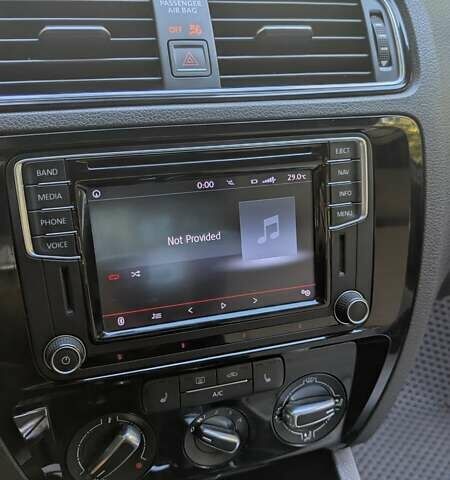 Серый Фольксваген Джетта, объемом двигателя 1.8 л и пробегом 126 тыс. км за 12500 $, фото 10 на Automoto.ua