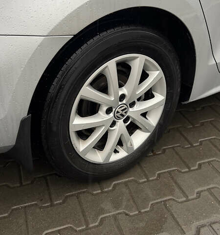 Серый Фольксваген Джетта, объемом двигателя 1.8 л и пробегом 169 тыс. км за 8900 $, фото 18 на Automoto.ua