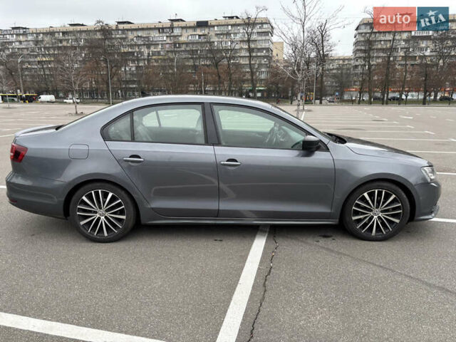 Сірий Фольксваген Джетта, об'ємом двигуна 1.8 л та пробігом 235 тис. км за 9900 $, фото 9 на Automoto.ua