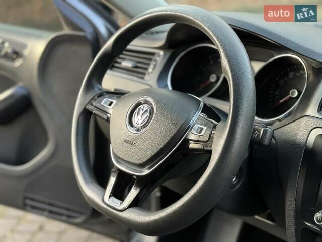 Серый Фольксваген Джетта, объемом двигателя 1.4 л и пробегом 100 тыс. км за 9200 $, фото 96 на Automoto.ua