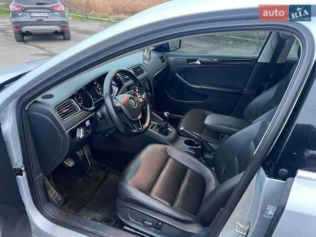 Серый Фольксваген Джетта, объемом двигателя 1.97 л и пробегом 290 тыс. км за 9600 $, фото 10 на Automoto.ua