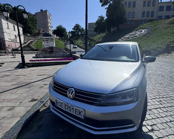 Фольксваген Джетта 2015 в Черновцах на Automoto.ua Серый Фольксваген Джетта, объемом двигателя 2 л и пробегом 310 тыс. км за 9500 $, фото 23 на Automoto.ua