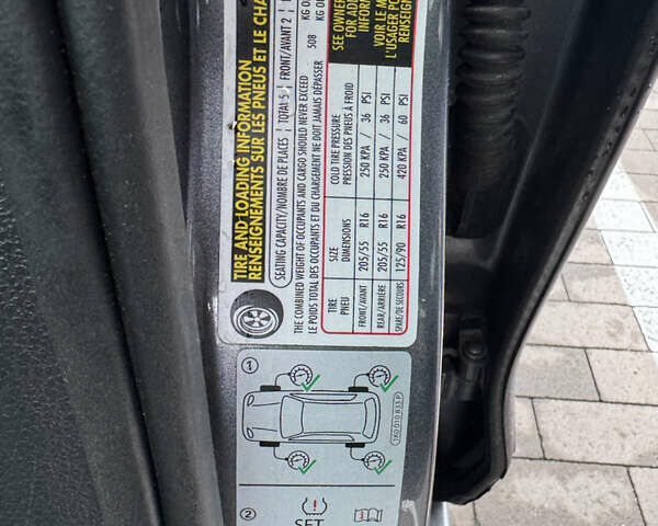 Серый Фольксваген Джетта, объемом двигателя 1.4 л и пробегом 160 тыс. км за 11000 $, фото 8 на Automoto.ua