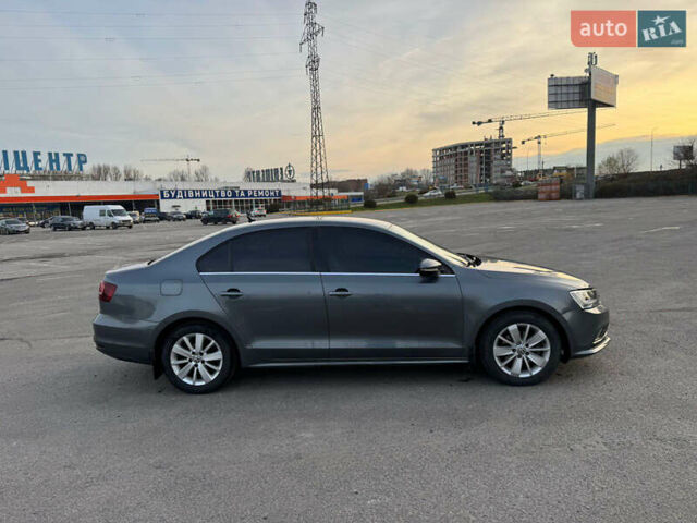 Сірий Фольксваген Джетта, об'ємом двигуна 1.6 л та пробігом 161 тис. км за 11500 $, фото 5 на Automoto.ua