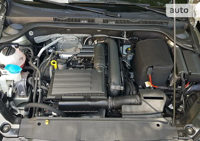 Серый Фольксваген Джетта, объемом двигателя 1.4 л и пробегом 75 тыс. км за 10800 $, фото 20 на Automoto.ua