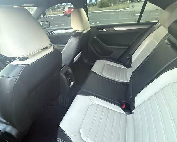 Сірий Фольксваген Джетта, об'ємом двигуна 1.8 л та пробігом 270 тис. км за 11000 $, фото 7 на Automoto.ua