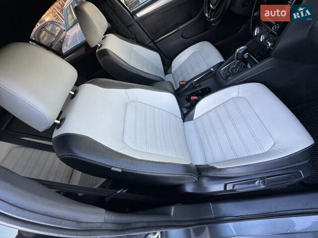 Фольксваген Джетта 2016 в Запорожье на Automoto.ua Серый Фольксваген Джетта, объемом двигателя 1.8 л и пробегом 210 тыс. км за 9999 $, фото 17 на Automoto.ua