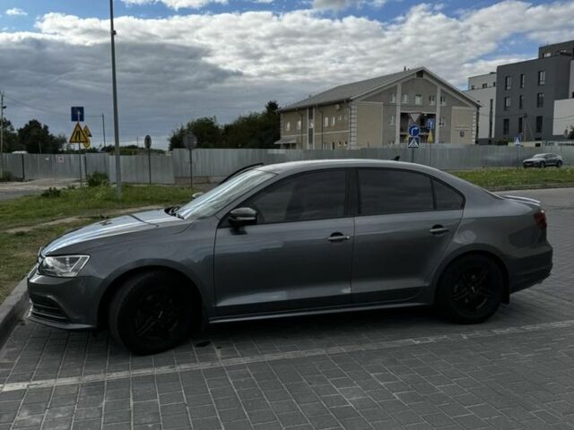 Фольксваген Джетта 2016 в Львове на Automoto.ua Серый Фольксваген Джетта, объемом двигателя 1.4 л и пробегом 179 тыс. км за 10300 $, фото 4 на Automoto.ua
