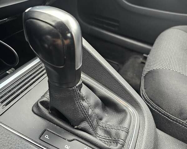 Сірий Фольксваген Джетта, об'ємом двигуна 1.4 л та пробігом 80 тис. км за 10499 $, фото 13 на Automoto.ua