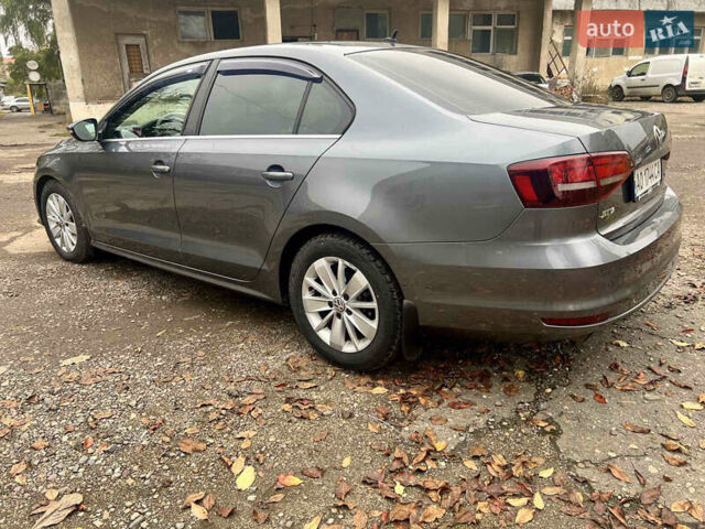Серый Фольксваген Джетта, объемом двигателя 1.6 л и пробегом 224 тыс. км за 11500 $, фото 13 на Automoto.ua