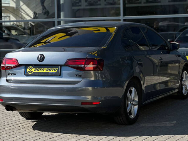 Серый Фольксваген Джетта, объемом двигателя 1.4 л и пробегом 188 тыс. км за 10600 $, фото 5 на Automoto.ua