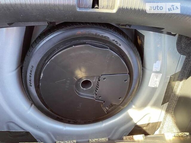 Сірий Фольксваген Джетта, об'ємом двигуна 1.6 л та пробігом 98 тис. км за 12700 $, фото 18 на Automoto.ua