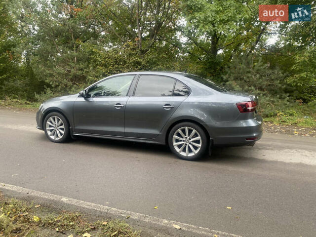 Серый Фольксваген Джетта, объемом двигателя 1.6 л и пробегом 186 тыс. км за 12600 $, фото 2 на Automoto.ua