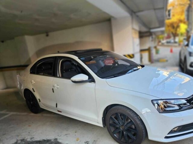 Серый Фольксваген Джетта, объемом двигателя 2 л и пробегом 85 тыс. км за 12500 $, фото 3 на Automoto.ua