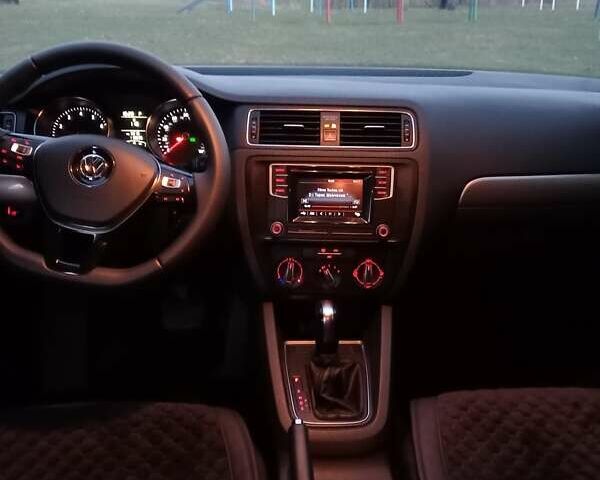 Сірий Фольксваген Джетта, об'ємом двигуна 1.4 л та пробігом 122 тис. км за 9500 $, фото 10 на Automoto.ua